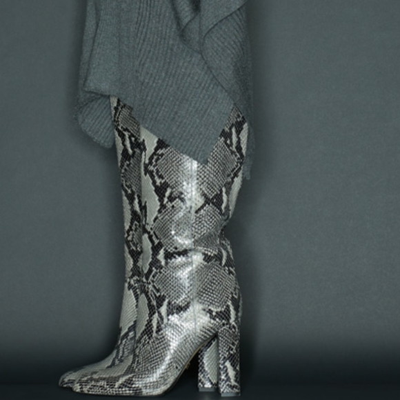 DVF Gladyss grey/python embossed boot size 7.5 - Picture 1 of 2